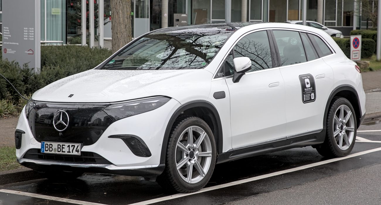 Mercedes-Benz приостановил заказы на EQS и EQE в США